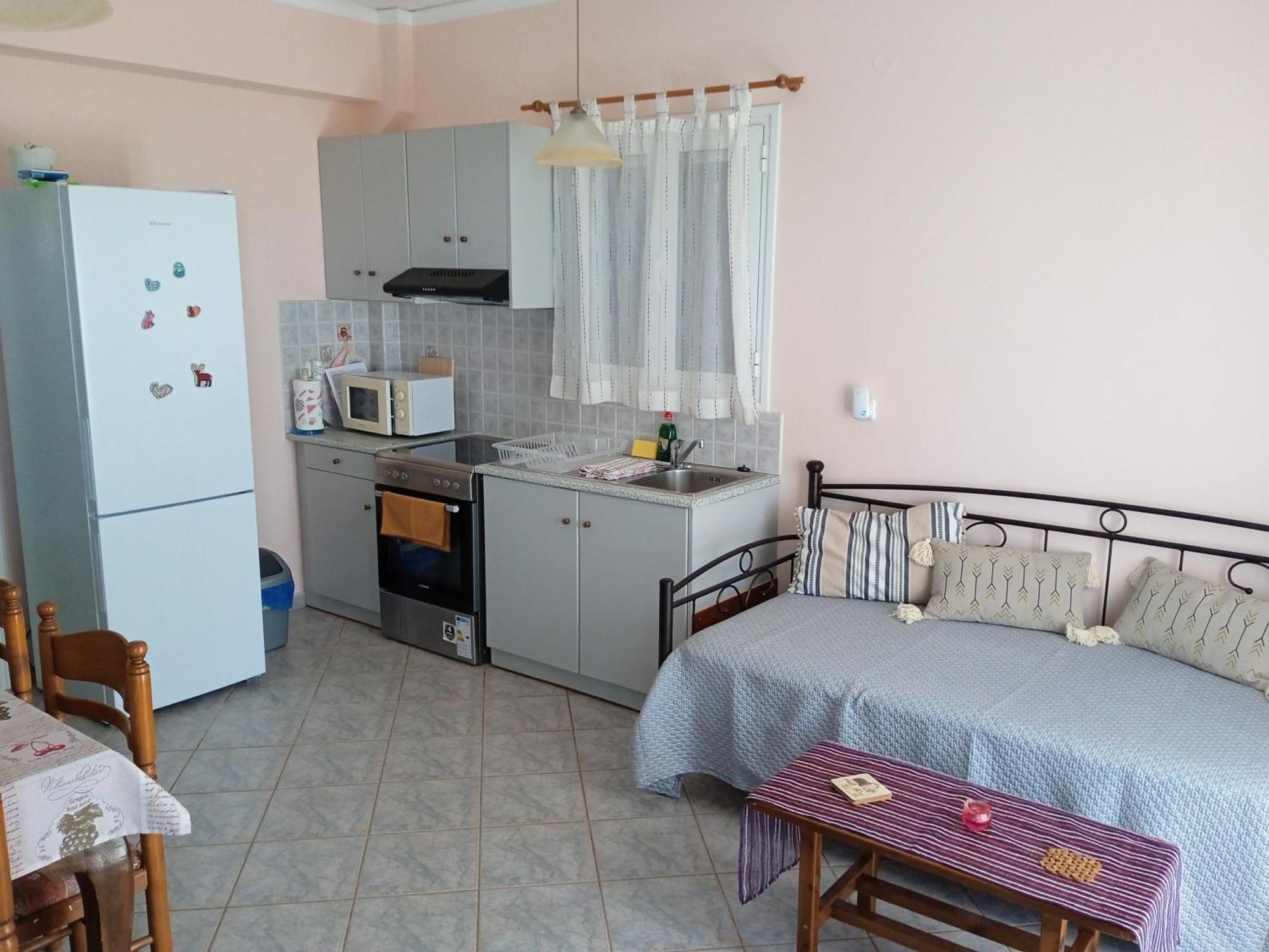 Perdikionia Διαμέρισμα Τραπεζάκι